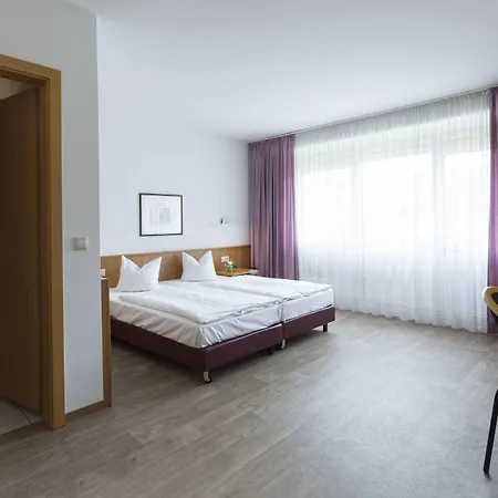 מלון Stralsund Pantelitz