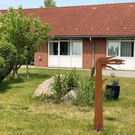 מלון Stralsund Pantelitz