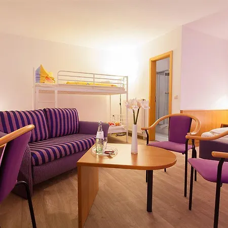 Motel Stralsund Hotel 2*